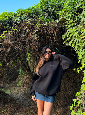 Essential Crewneck in Black
