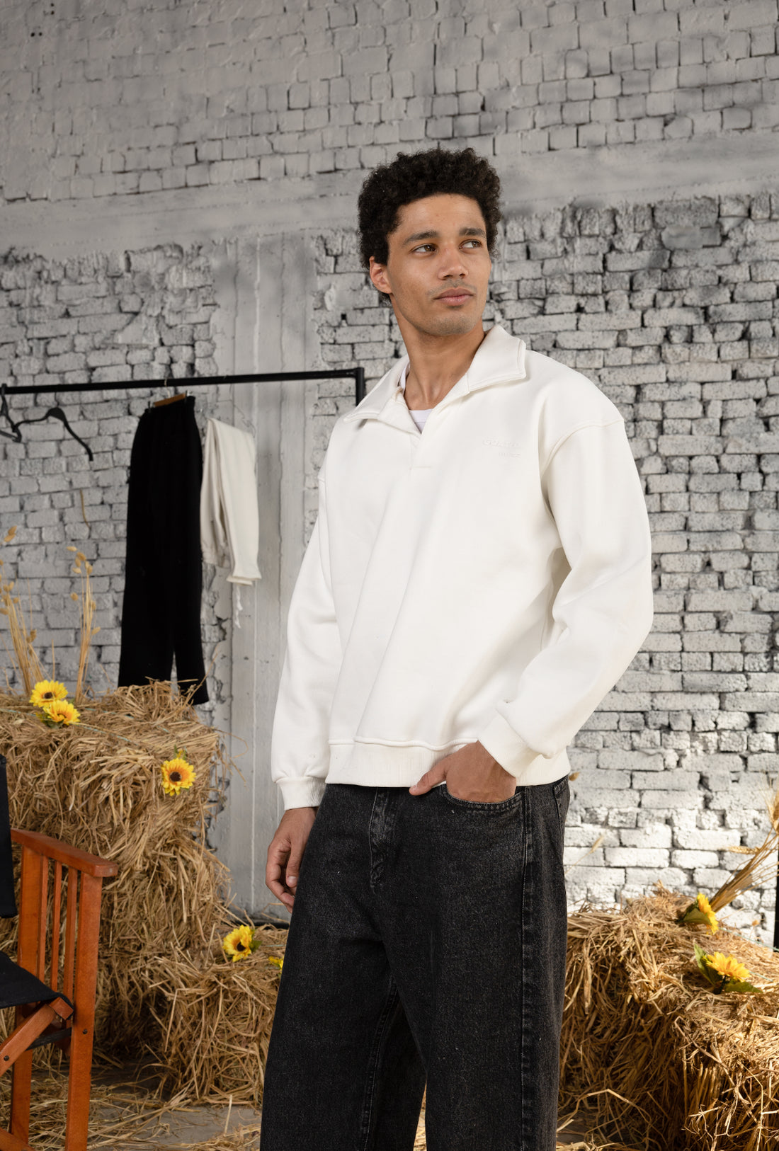 Polo Sweatshirt in Off-White