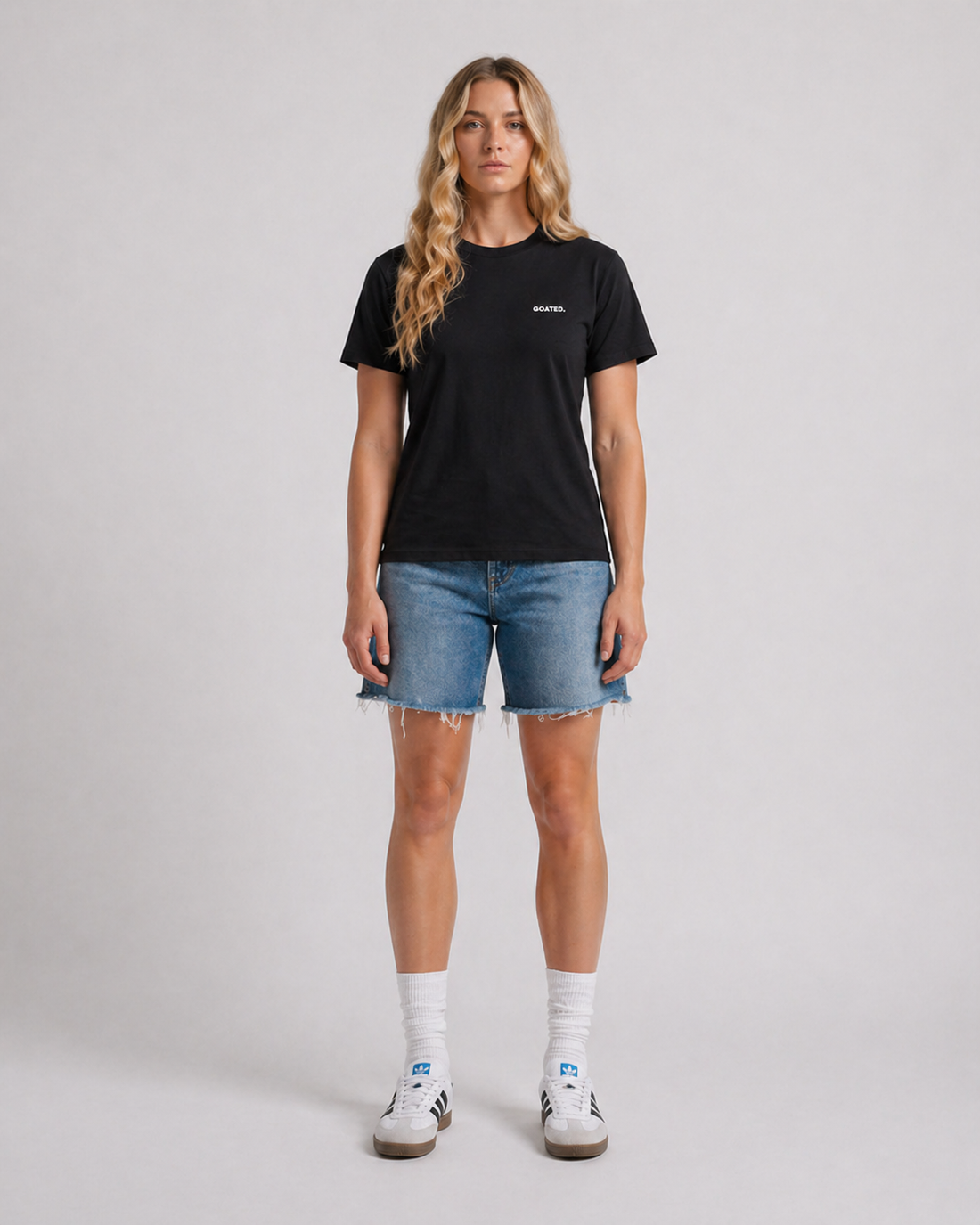 Regular Tee in Black