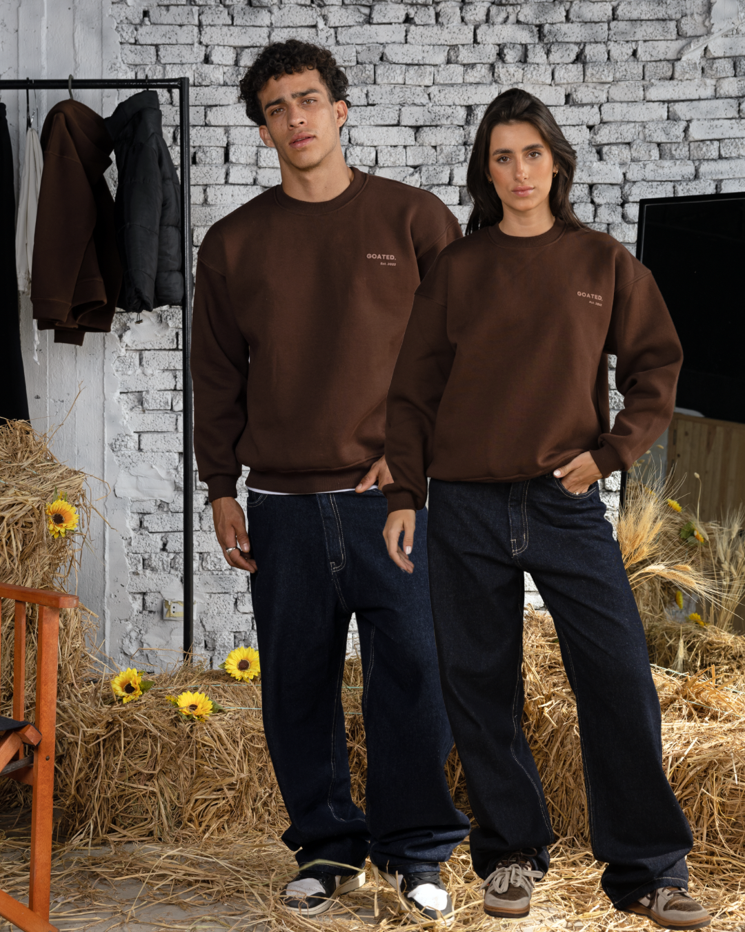 Essential Crewneck in Brown