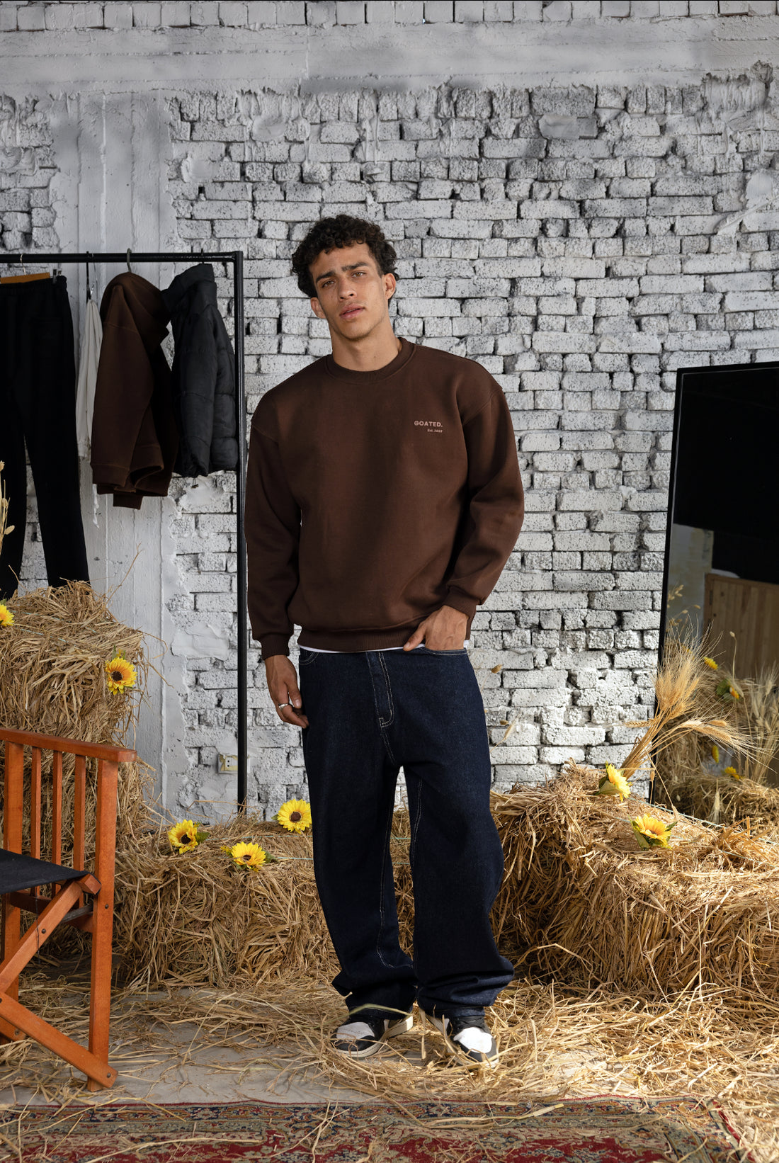 Essential Crewneck in Brown