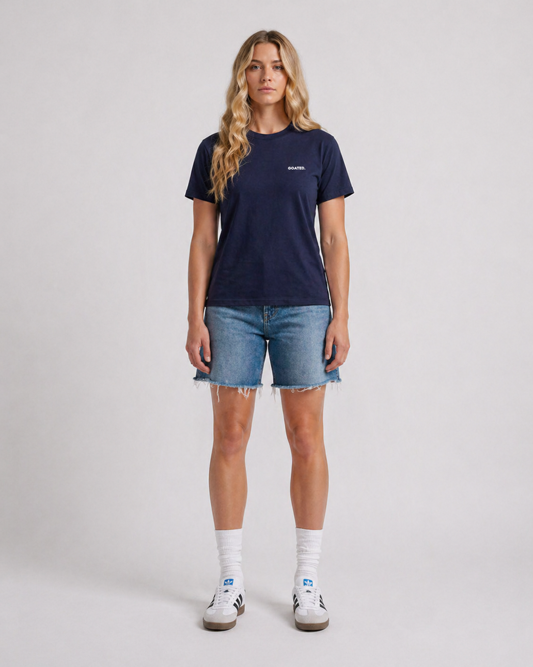 Regular Tee in Navy