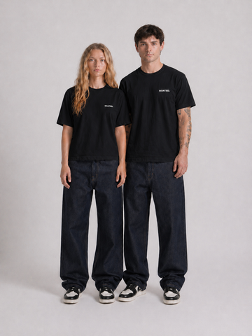 Regular Tee in Black